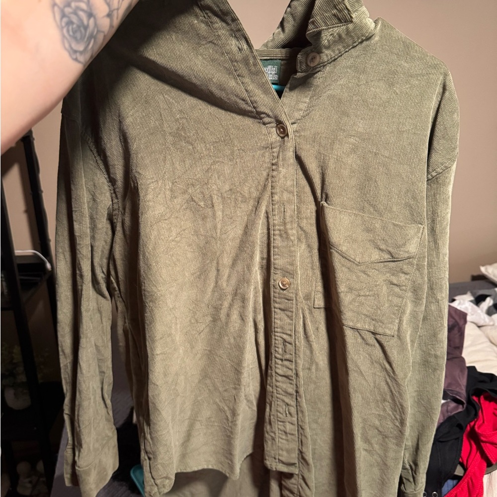 Women’s Olive Green Button-Up Corduroy Shacket